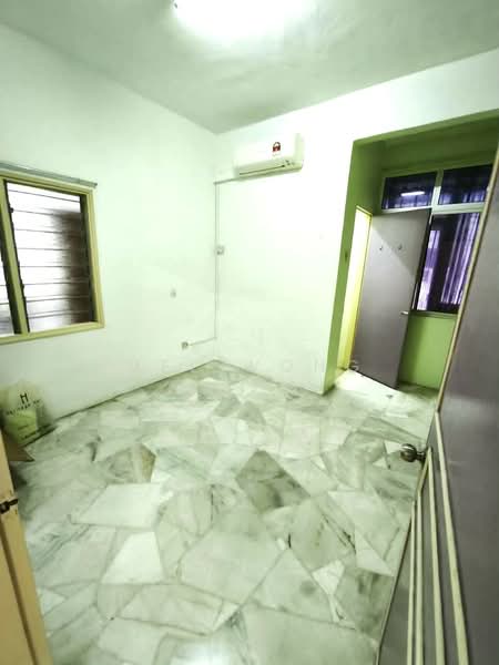 Rumah Bandar untuk Dijual di Taman Bukit Teratai (Ampang) - Mel Wong - Interior - PropertyGuru.com.my