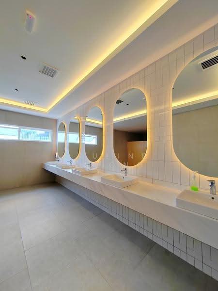 Kondominium untuk Dijual di Jelutong Central Residence - Pauline Cheong - Facility Toilet - PropertyGuru.com.my