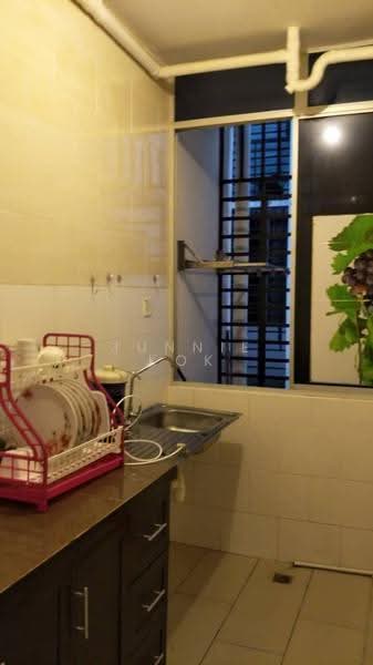 Apartment for Sale at Cyber City Apartment 2 - Junnie Kok - Kitchen - PropertyGuru.com.my