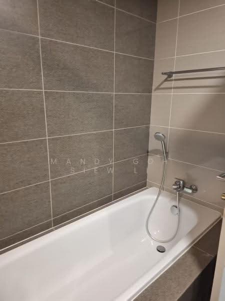 Condominium for Rent at Iskandar Residences - Mandy Goh Siew Li - Bathroom - PropertyGuru.com.my