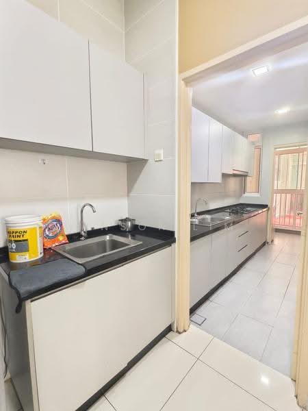 Service Residence for Sale at KSL Residence @ Daya - Winson Lim - Kitchen - PropertyGuru.com.my