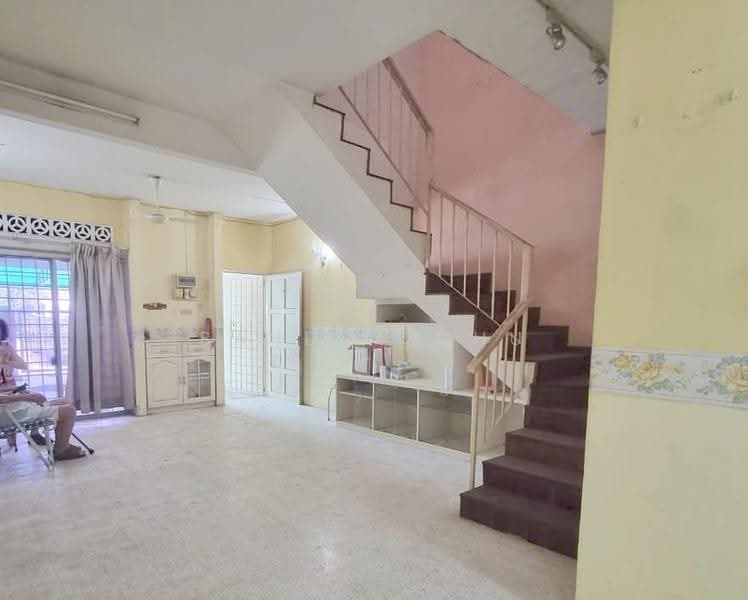 Rumah Teres 2-Tingkat untuk Dijual di Kampung Gombak Indah (Batu Caves) - Sandra Chu - Living Room - PropertyGuru.com.my