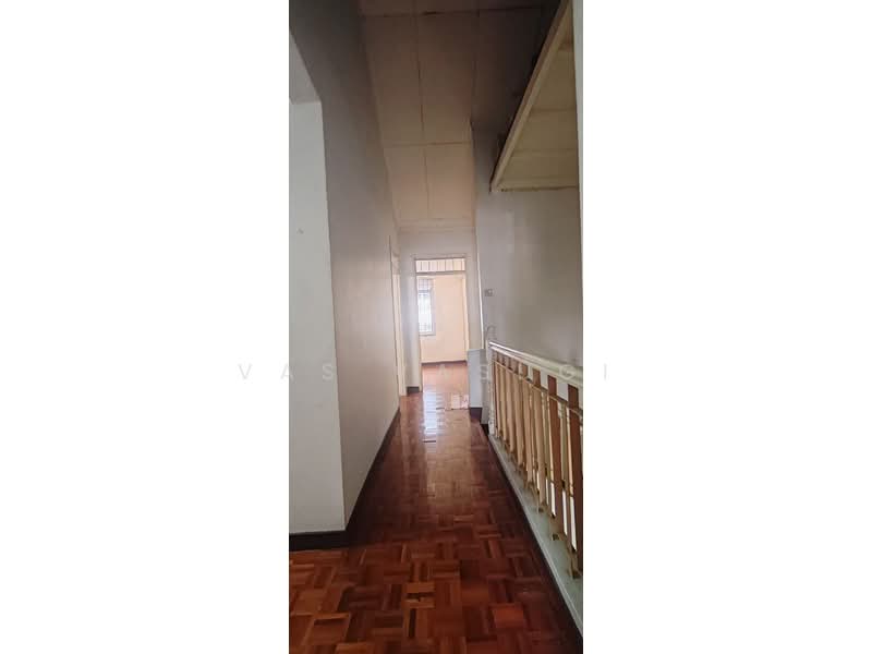 Rumah Teres 2-Tingkat untuk Dijual di Puchong (Selangor) - Vas Vasugi - Corridor - PropertyGuru.com.my