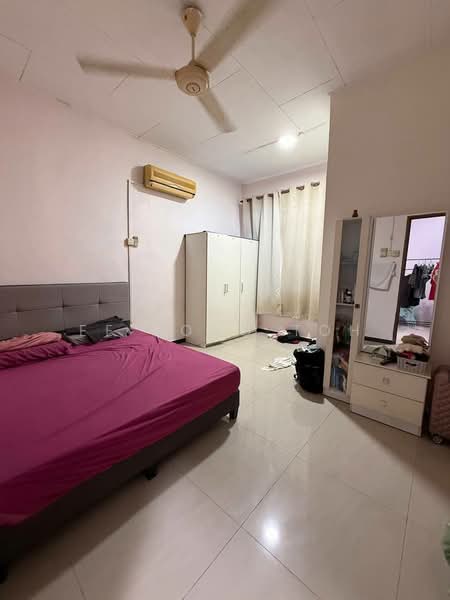 Semi-Detached House for Sale in Taman Megah Ria (Masai) - Ee Fong Toh - Bedroom - PropertyGuru.com.my