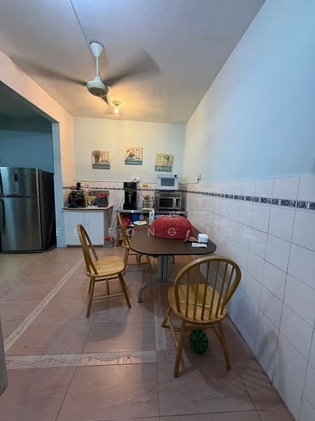 Semi-Detached House for Sale in Taman Megah Ria (Masai) - Ee Fong Toh - Kitchen - PropertyGuru.com.my