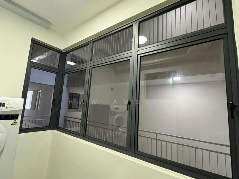 Kediaman Servis untuk Disewa di Helix2 @ PJ South - Haw Anson - Balcony - PropertyGuru.com.my