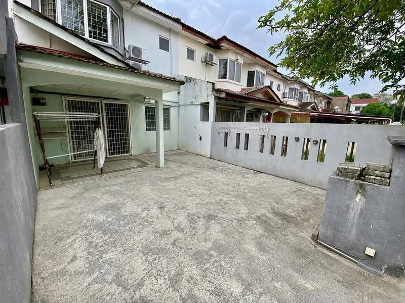 Rumah Teres 2-Tingkat untuk Dijual di TAMAN PUCHONG UTAMA (Puchong) - Shaziery Iskandar - Exterior - PropertyGuru.com.my