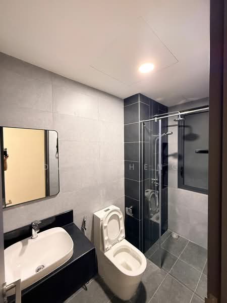 Pangsapuri untuk Disewa di V Residence Suites @ Sunway Velocity - Damon Heng - Bathroom - PropertyGuru.com.my