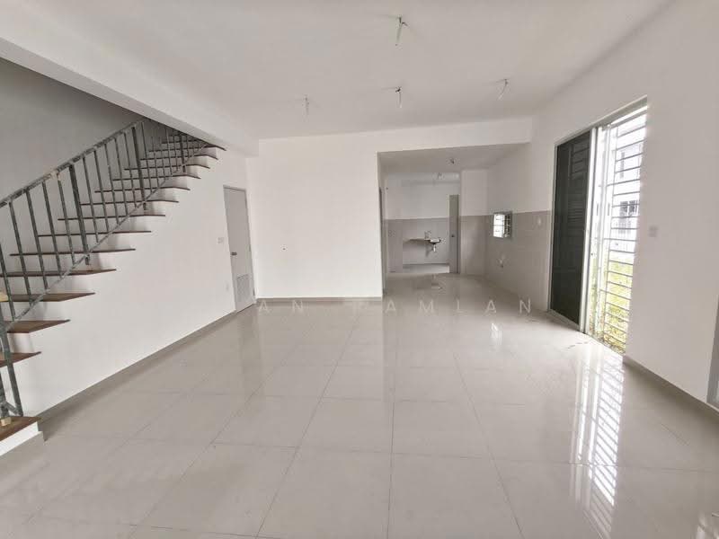 Rumah Teres 2-Tingkat untuk Dijual di Kajang (Selangor) - Mizan Ramlan - Living Room - PropertyGuru.com.my