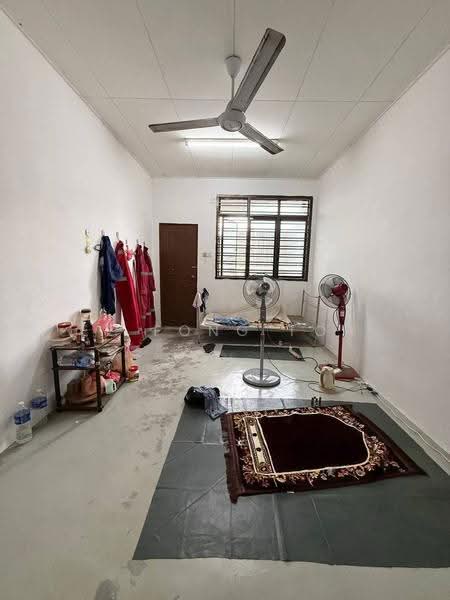 2-storey Terraced House for Sale in Taman Megah Ria (Masai) - Ee Fong Toh - Bedroom - PropertyGuru.com.my