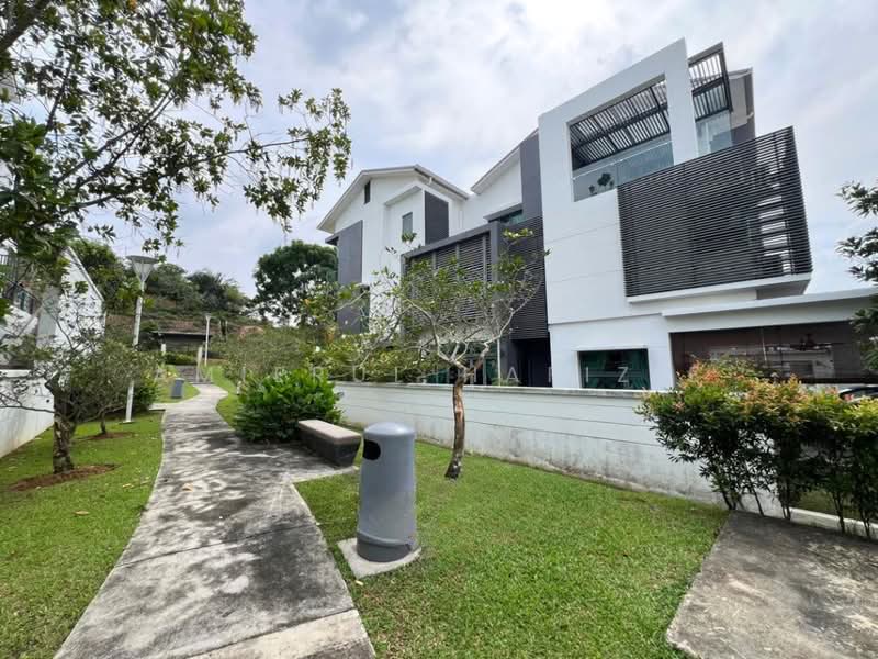 Bungalow House for Sale in Sejati Residences (Cyberjaya) - Amierul Hafizie - Exterior - PropertyGuru.com.my