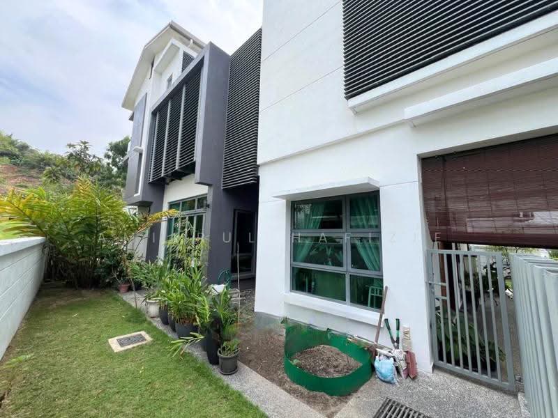 Bungalow House for Sale in Sejati Residences (Cyberjaya) - Amierul Hafizie - Exterior - PropertyGuru.com.my