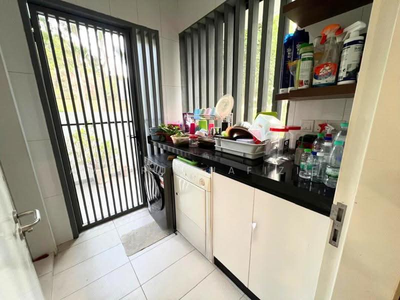 Bungalow House for Sale in Sejati Residences (Cyberjaya) - Amierul Hafizie - Kitchen - PropertyGuru.com.my