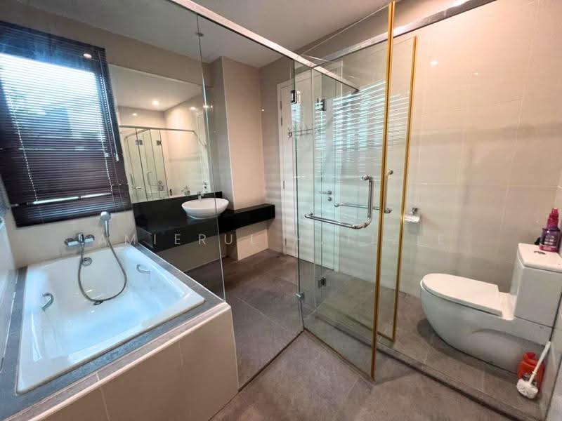 Bungalow House for Sale in Sejati Residences (Cyberjaya) - Amierul Hafizie - Bathroom - PropertyGuru.com.my