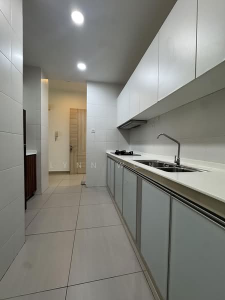 Kediaman Servis untuk Dijual di Seasons Amara Larkin - Lynn Wong - Kitchen - PropertyGuru.com.my