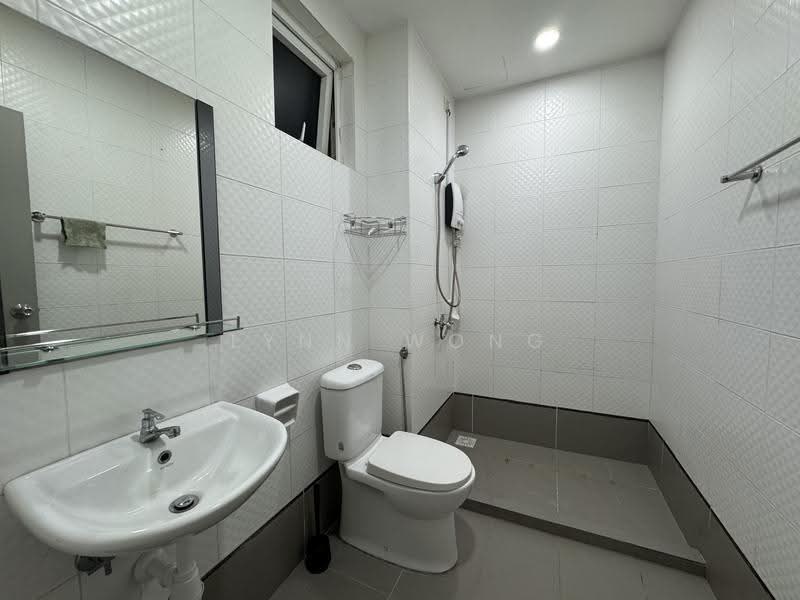 Kediaman Servis untuk Dijual di Seasons Amara Larkin - Lynn Wong - Bathroom - PropertyGuru.com.my