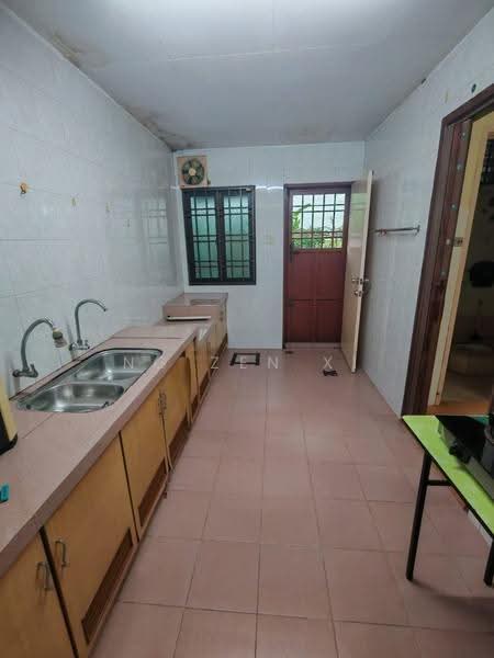 1-storey Terraced House for Sale in Mutiara Rini (Skudai) - NG ZEN XI - Kitchen - PropertyGuru.com.my