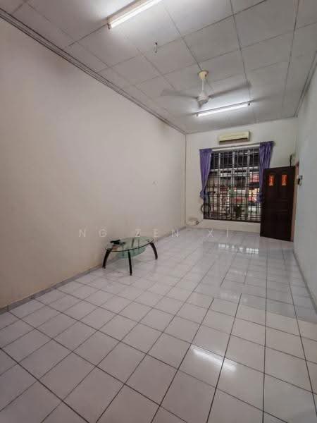1-storey Terraced House for Sale in Mutiara Rini (Skudai) - NG ZEN XI - Living Room - PropertyGuru.com.my