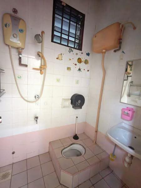 1-storey Terraced House for Sale in Mutiara Rini (Skudai) - NG ZEN XI - Bathroom - PropertyGuru.com.my