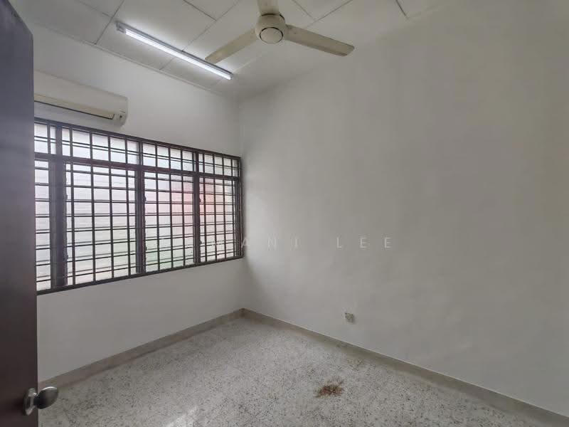 Rumah Teres 1-Tingkat untuk Disewa di Taman Pelangi (Johor Bahru) - Aamani Lee - PropertyGuru.com.my