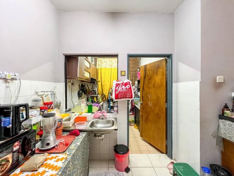 Kondominium untuk Dijual di KiPark Selayang - Shaziery Iskandar - Kitchen - PropertyGuru.com.my