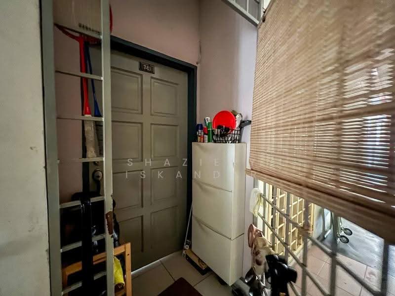Kondominium untuk Dijual di KiPark Selayang - Shaziery Iskandar - Entrance - PropertyGuru.com.my