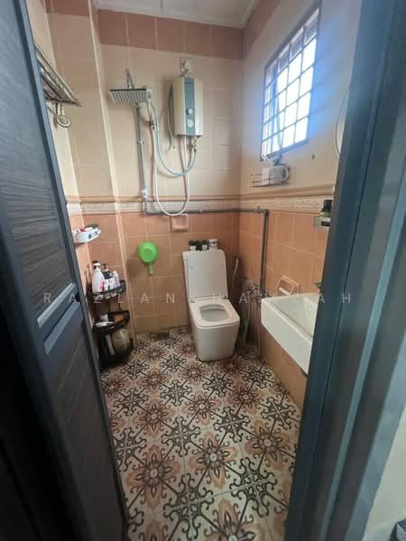 Rumah Teres 2-Tingkat untuk Dijual di Kota Damansara (Selangor) - Razlan Hamzah - Bathroom - PropertyGuru.com.my