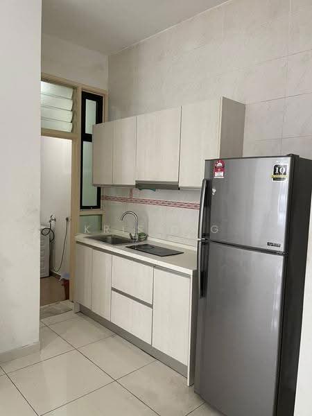 Service Residence for Rent at D'Summit Residences - Kris Ong - Kitchen - PropertyGuru.com.my