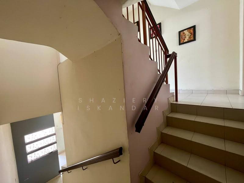 Rumah Teres 2.5-Tingkat untuk Dijual di Puchong (Selangor) - Shaziery Iskandar - PropertyGuru.com.my