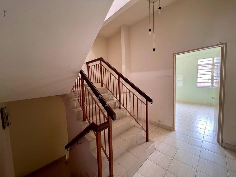 Rumah Teres 2.5-Tingkat untuk Dijual di Puchong (Selangor) - Shaziery Iskandar - PropertyGuru.com.my