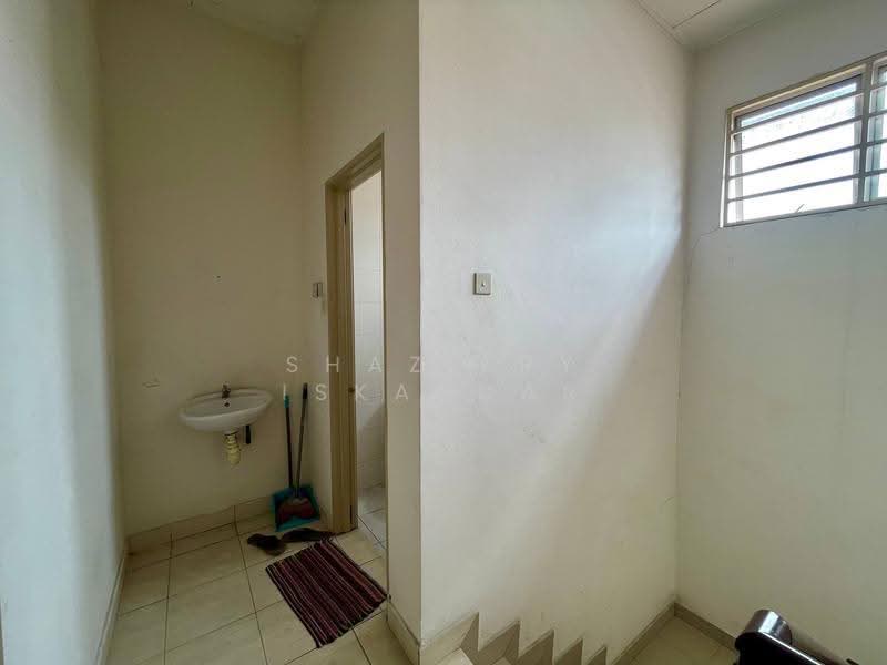 Rumah Teres 2.5-Tingkat untuk Dijual di Puchong (Selangor) - Shaziery Iskandar - PropertyGuru.com.my