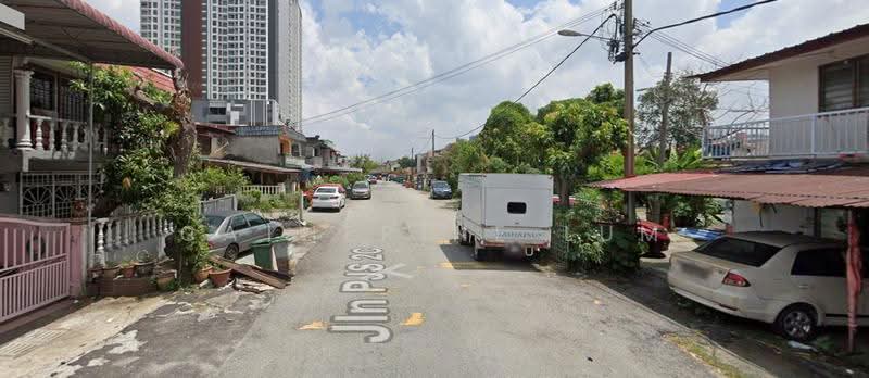 Rumah Teres 2-Tingkat untuk Dijual di Kampung Medan (Petaling Jaya) - Catherine Lum - Exterior - PropertyGuru.com.my