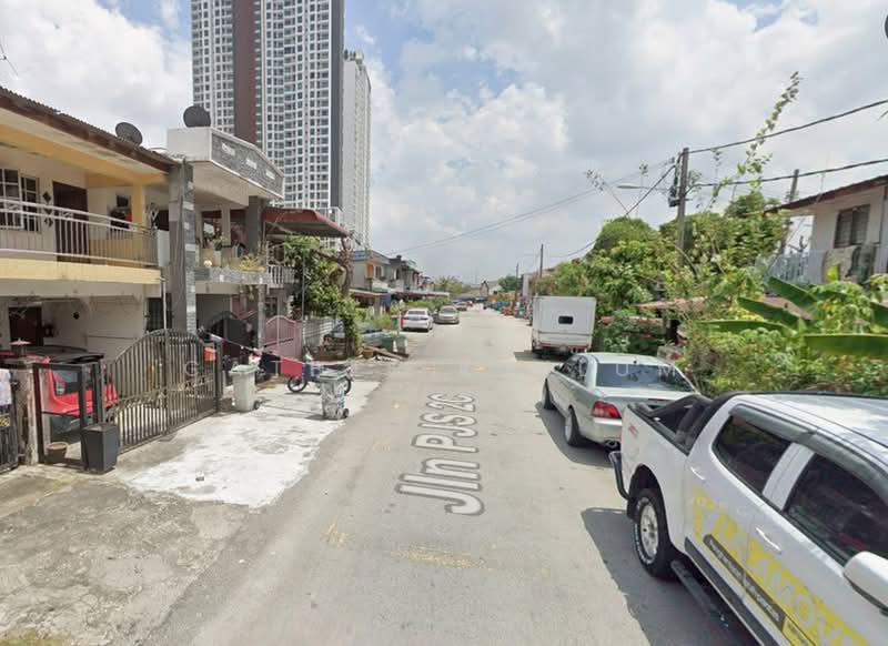 Rumah Teres 2-Tingkat untuk Dijual di Kampung Medan (Petaling Jaya) - Catherine Lum - Exterior - PropertyGuru.com.my