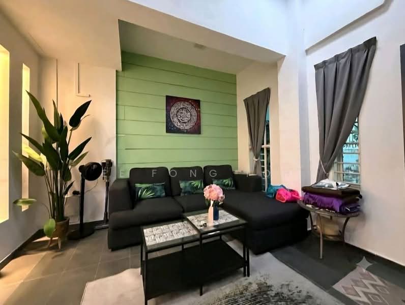 1-storey Terraced House for Sale in Taman Senai Utama (Kulai) - Ee Fong Toh - Living Room - PropertyGuru.com.my