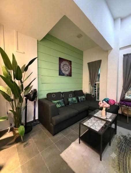 1-storey Terraced House for Sale in Taman Senai Utama (Kulai) - Ee Fong Toh - Living Room - PropertyGuru.com.my