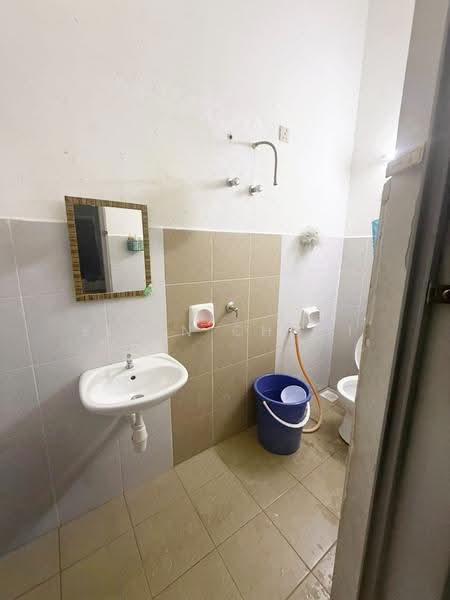 Rumah Teres 2-Tingkat untuk Dijual di Semenyih (Selangor) - Elvin Chooi - Bathroom - PropertyGuru.com.my