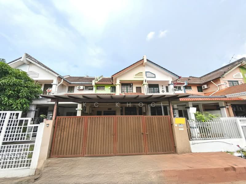Rumah Teres 2-Tingkat untuk Dijual di Bandar Tun Hussein Onn (Cheras) - KC Khoo - Exterior - PropertyGuru.com.my