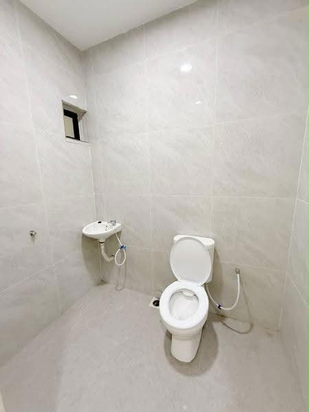 Rumah Teres 2-Tingkat untuk Dijual di Taman Sentosa (Johor Bahru) - Seven Tay - Bathroom - PropertyGuru.com.my