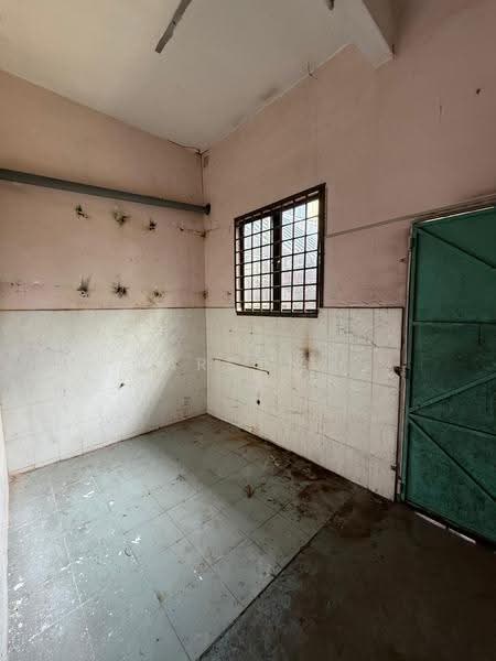 Shop / Office untuk Dijual di Taman Johor Jaya (Johor Bahru) - Carson . - Interior - PropertyGuru.com.my