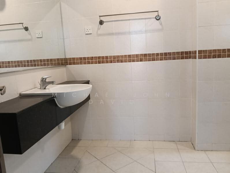 Townhouse for Rent in Ulu Kelang (Selangor) - Michael John David - Bathroom - PropertyGuru.com.my