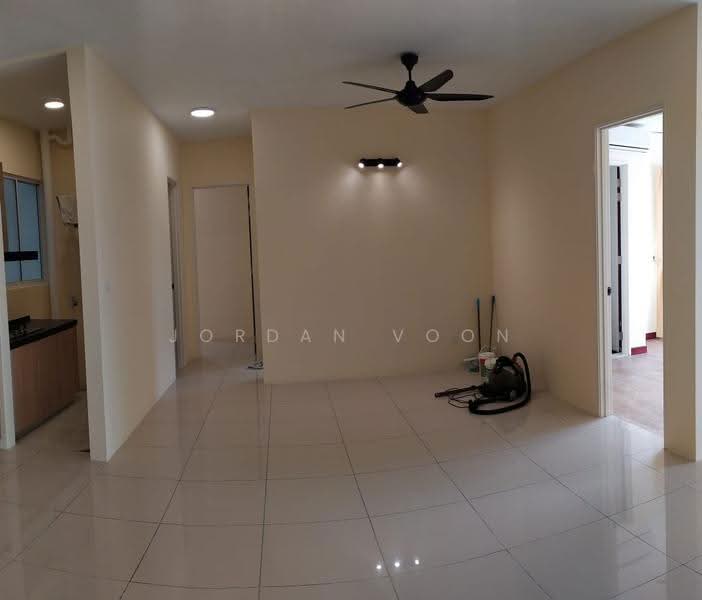 Kondominium untuk Dijual di The Clovers - Jordan Voon - Living Room - PropertyGuru.com.my