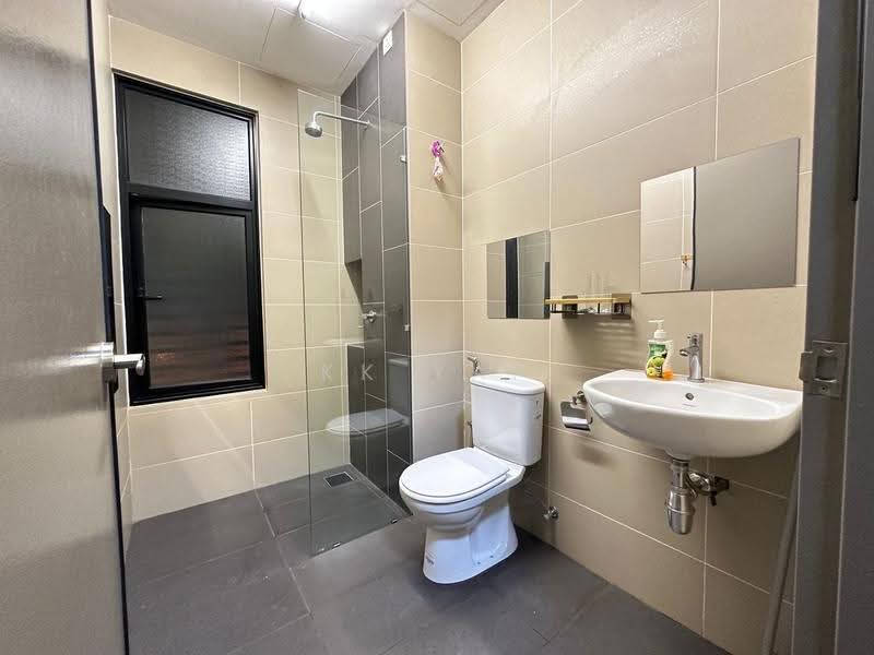 Kediaman Servis untuk Disewa di Zentro Residences Serviced Apartment - KK Yap - Bathroom - PropertyGuru.com.my