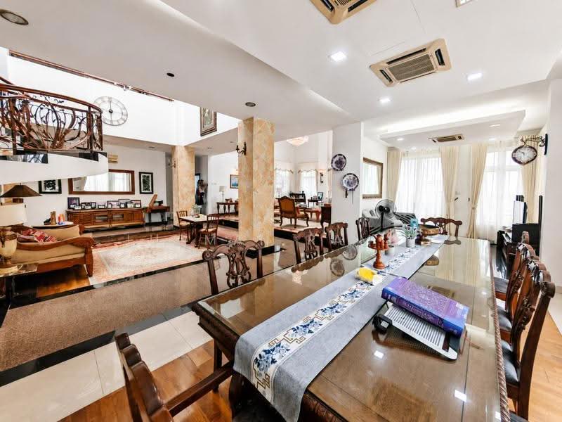Bungalow House untuk Dijual di Bangi (Selangor) - Luqman Ramli - Living Room - PropertyGuru.com.my