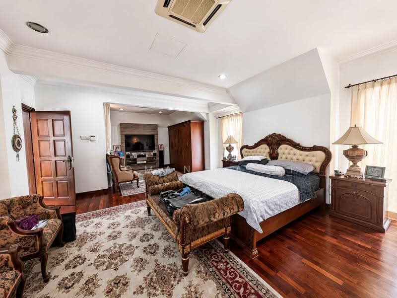 Bungalow House untuk Dijual di Bangi (Selangor) - Luqman Ramli - Bedroom - PropertyGuru.com.my