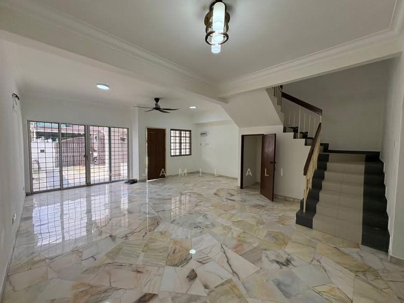 Terraced House for Sale in Bandar Bukit Puchong (Puchong) - M Jamil Ali - Living Room - PropertyGuru.com.my