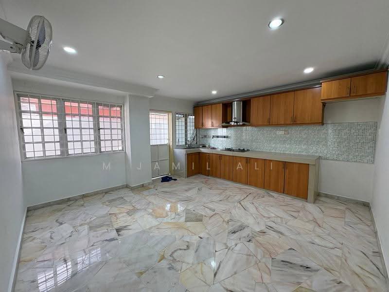 Terraced House for Sale in Bandar Bukit Puchong (Puchong) - M Jamil Ali - Kitchen - PropertyGuru.com.my