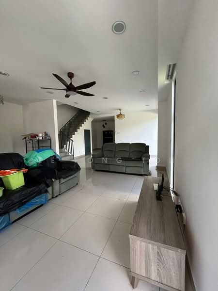 Cluster House for Sale in Bandar Pulai Jaya (Kulai) - Ee Fong Toh - Living Room - PropertyGuru.com.my