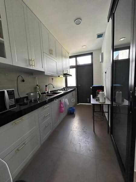Cluster House for Sale in Bandar Pulai Jaya (Kulai) - Ee Fong Toh - Kitchen - PropertyGuru.com.my