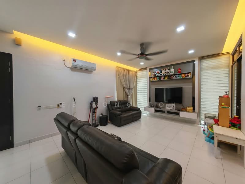 Rumah Kluster untuk Dijual di Setia Tropika (Johor Bahru) - Ee Fong Toh - Living Room - PropertyGuru.com.my