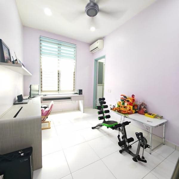 Rumah Kluster untuk Dijual di Setia Tropika (Johor Bahru) - Ee Fong Toh - Study - PropertyGuru.com.my